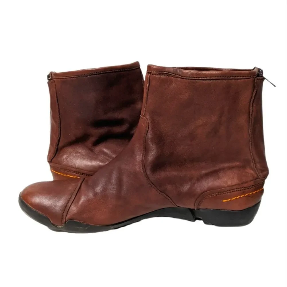FLY LONDON Brown Leather Flat Booties 42
